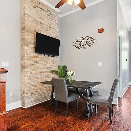 Amazing 3Bedroom Townhome, In Historic Dryade City Новий Орлеан Екстер'єр фото