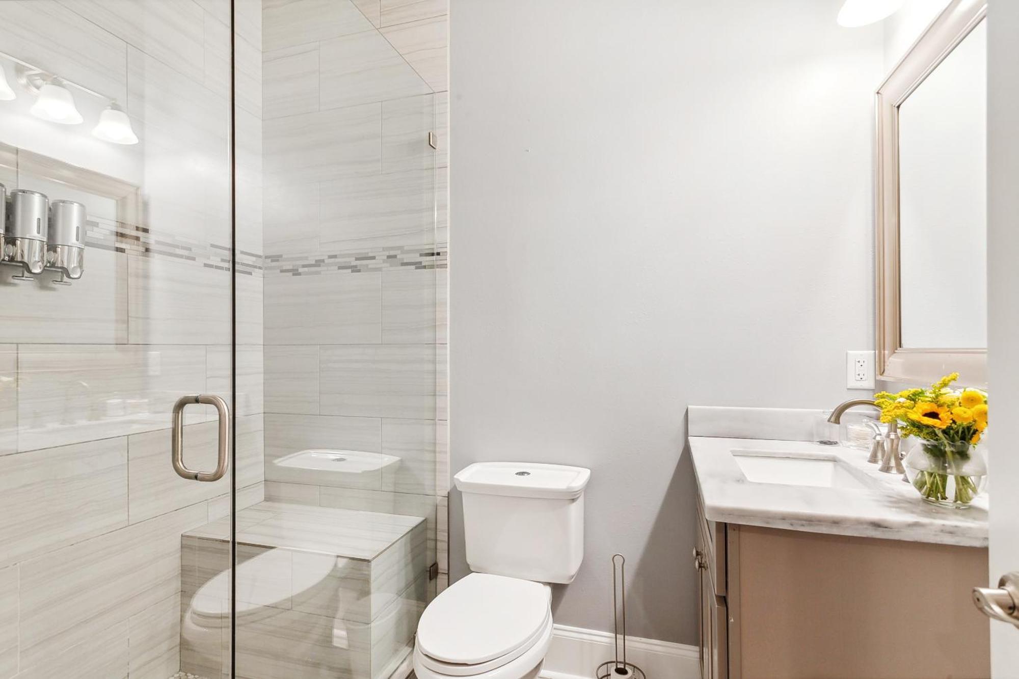 Amazing 3Bedroom Townhome, In Historic Dryade City Новий Орлеан Екстер'єр фото